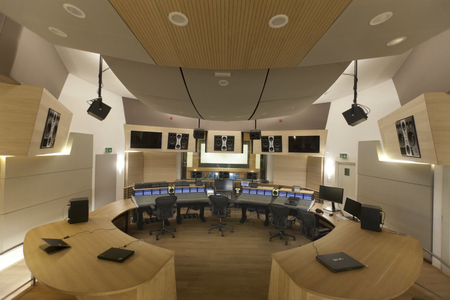 Synchron Stage Vienna [AT] ProTenders