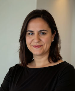 Ayşe B.