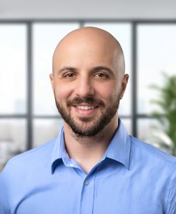 Petar R.