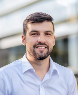 Vedran S.