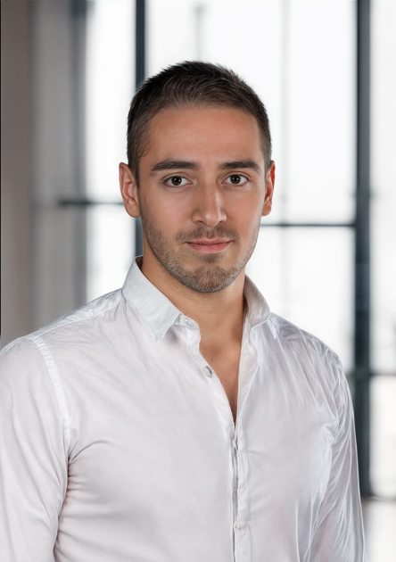 Márton F.