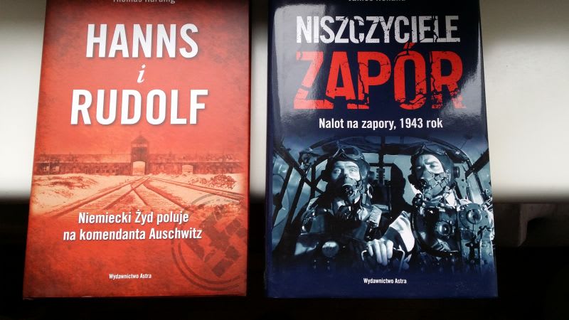 książki w księg.