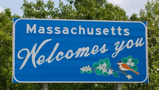 welcome-to-massachusetts-sign_37021676_ver1.0