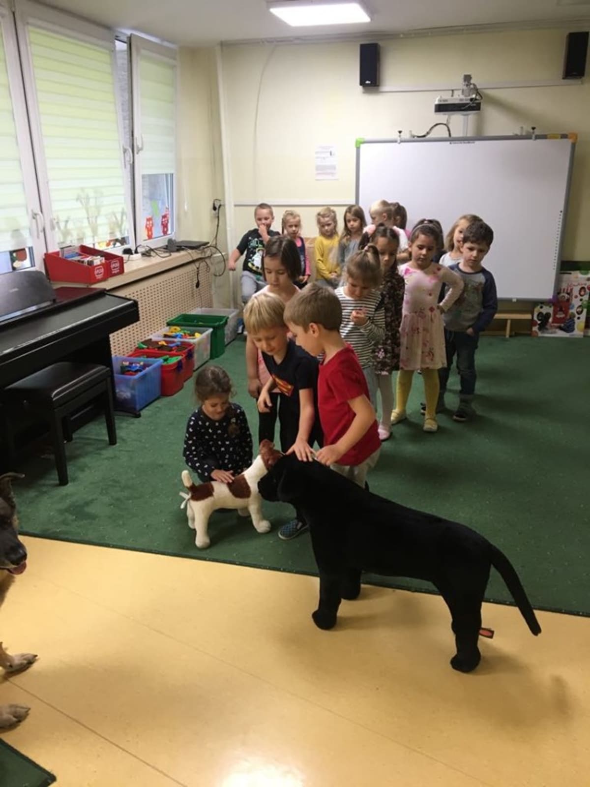 Osoby podczas wydarzenia pt.Dzień kundelka - zbiórka 