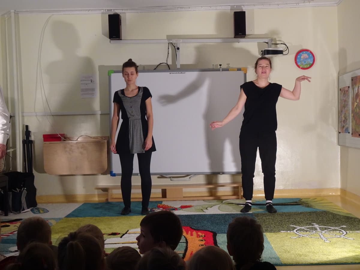 Osoby podczas wydarzenia pt.Koncert - "Teatr mimu"