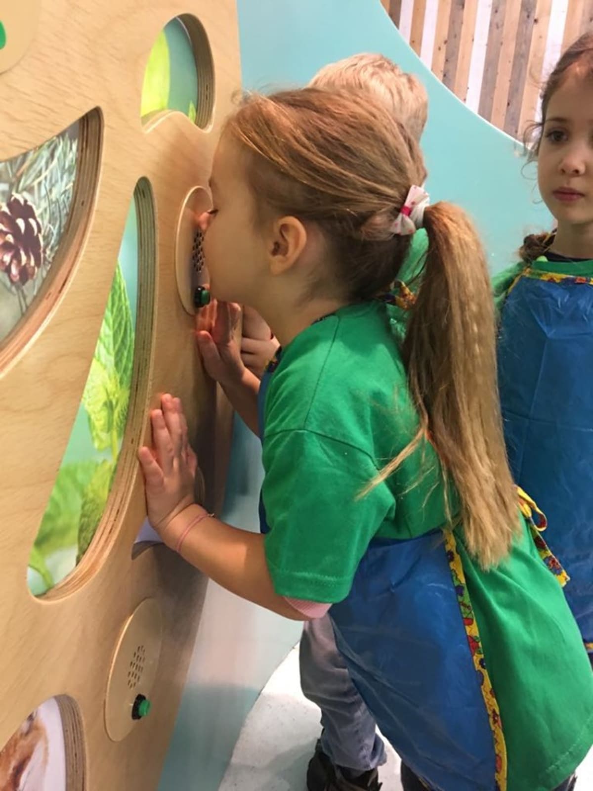 Miniaturka zdjęcia obrazującego osoby podczas wydarzenia pt.Wycieczka do Centrum Nauki Kopernika - Tygryski