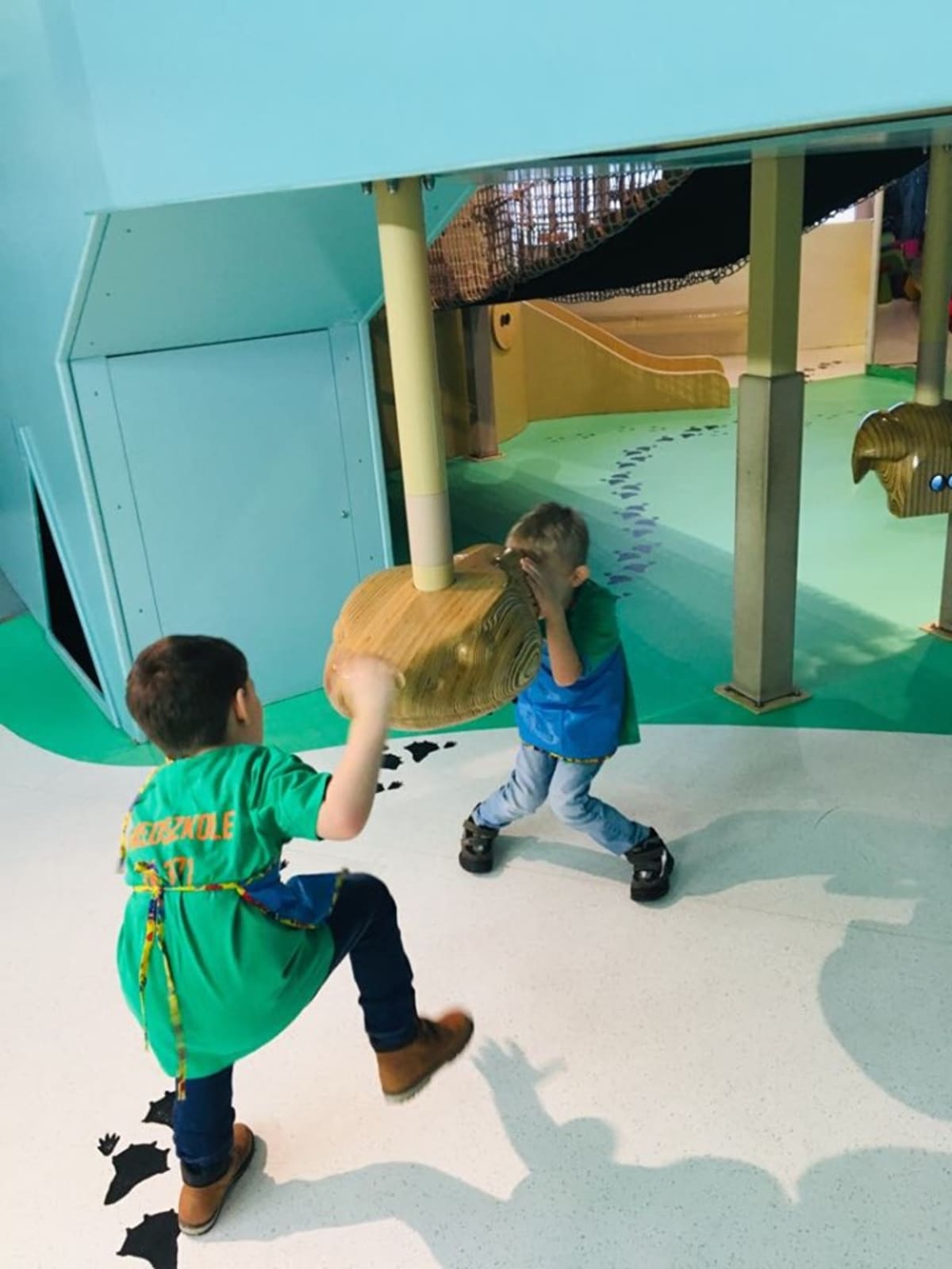 Miniaturka zdjęcia obrazującego osoby podczas wydarzenia pt.Wycieczka do Centrum Nauki Kopernika - Tygryski