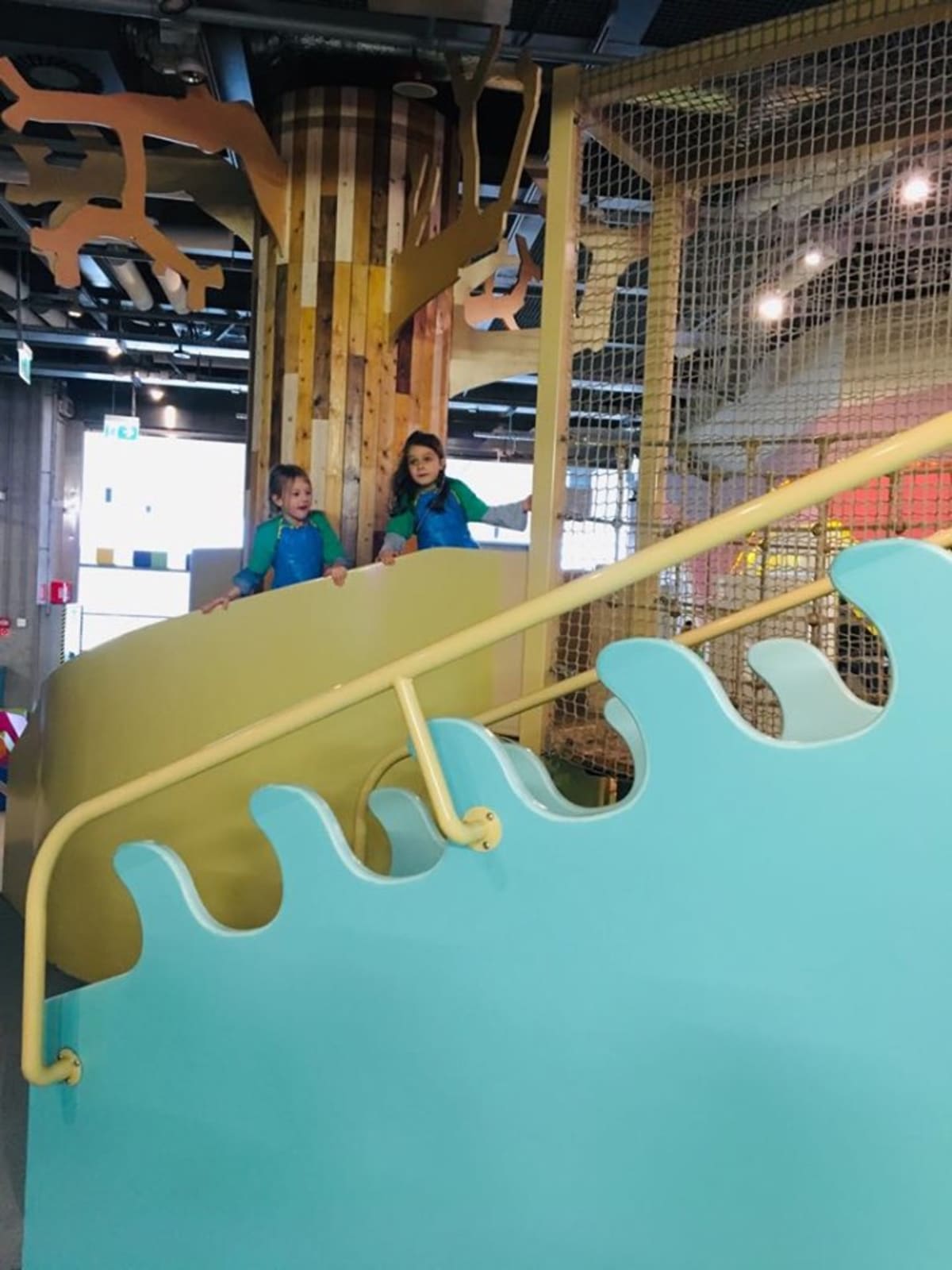 Miniaturka zdjęcia obrazującego osoby podczas wydarzenia pt.Wycieczka do Centrum Nauki Kopernika - Tygryski