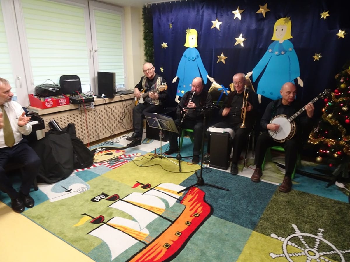 Osoby podczas wydarzenia pt.Koncert - "Korzenie jazzu"