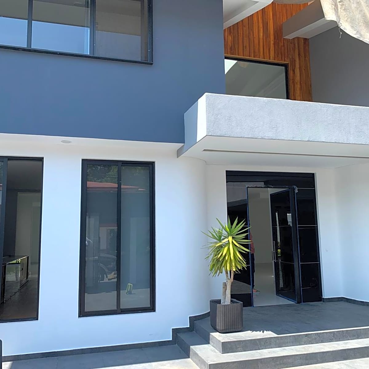 Exclusiva Casa de lujo en Venta o Renta en Club de Golf La Hacienda, Atizapán. - fotografía 2