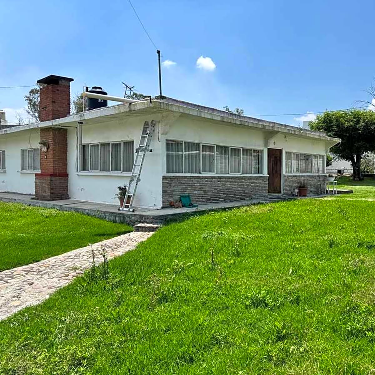 Casa en venta con Extenso Terreno en Lago de Guadalupe, Cuautitlán Izcalli, Estado de México - fotografía 3