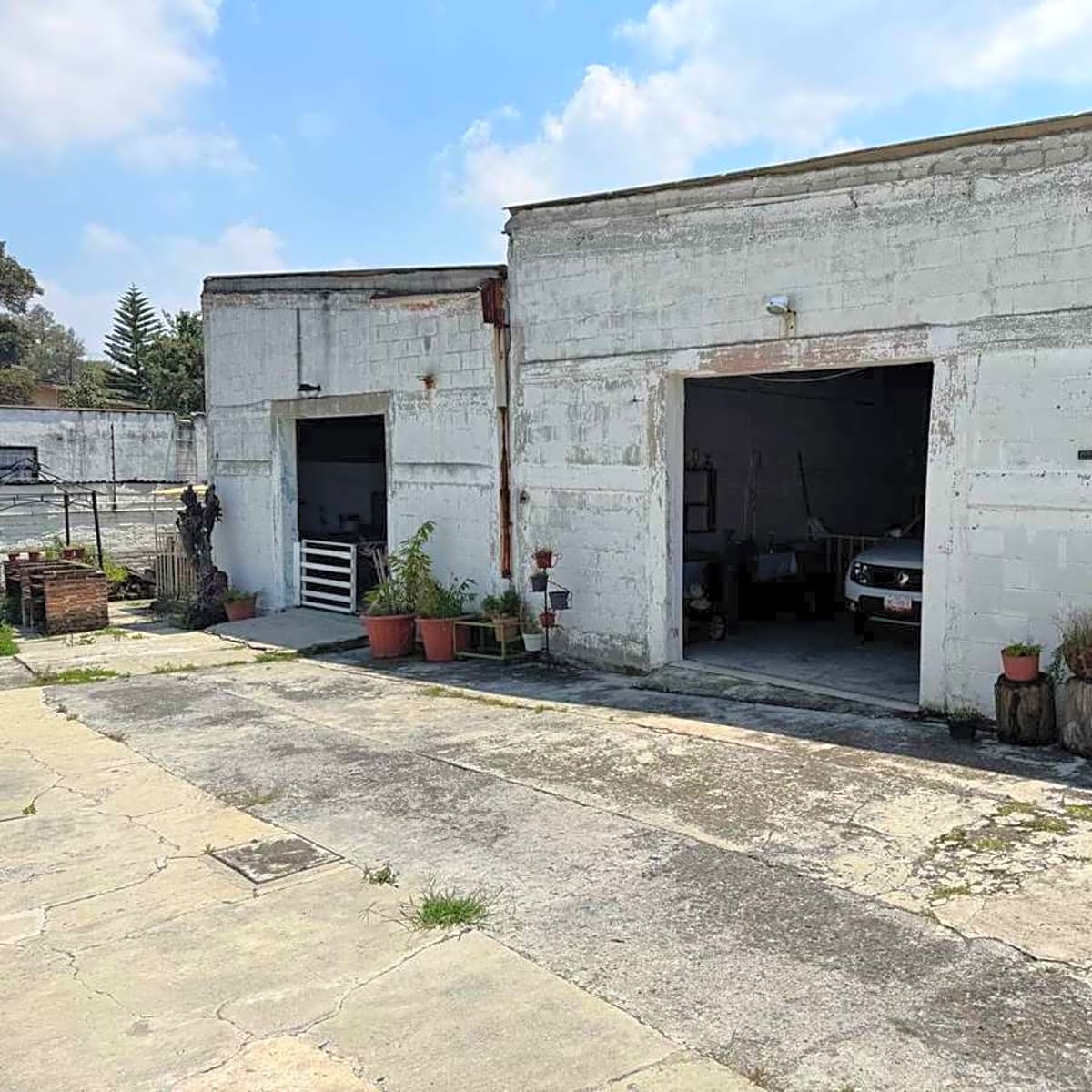Casa en venta con Extenso Terreno en Lago de Guadalupe, Cuautitlán Izcalli, Estado de México - fotografía 4