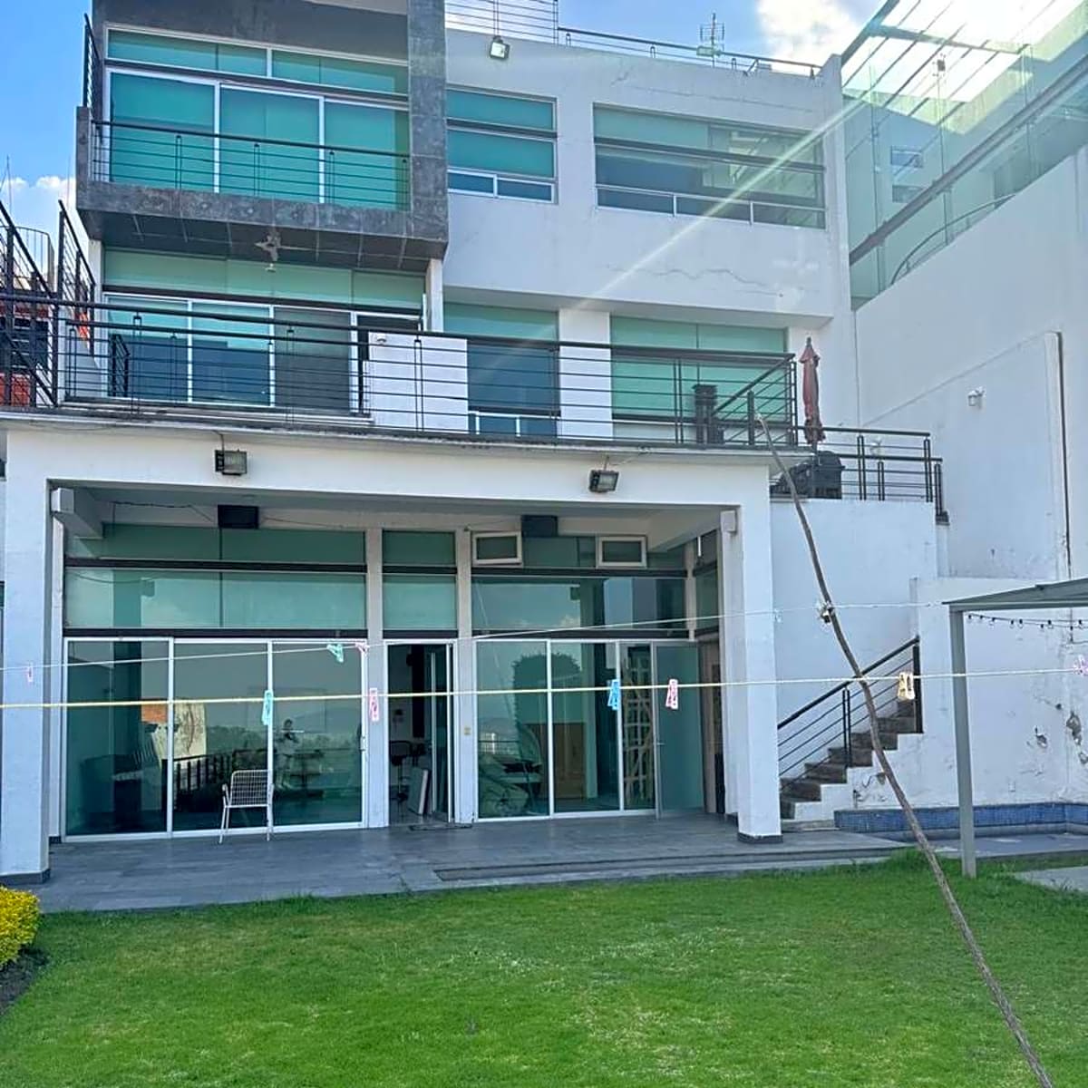 Exclusiva Residencia con Alberca en Vista del Valle, Naucalpan - fotografía 2