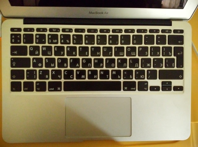 Macbook Air Keyboard in Russian layout