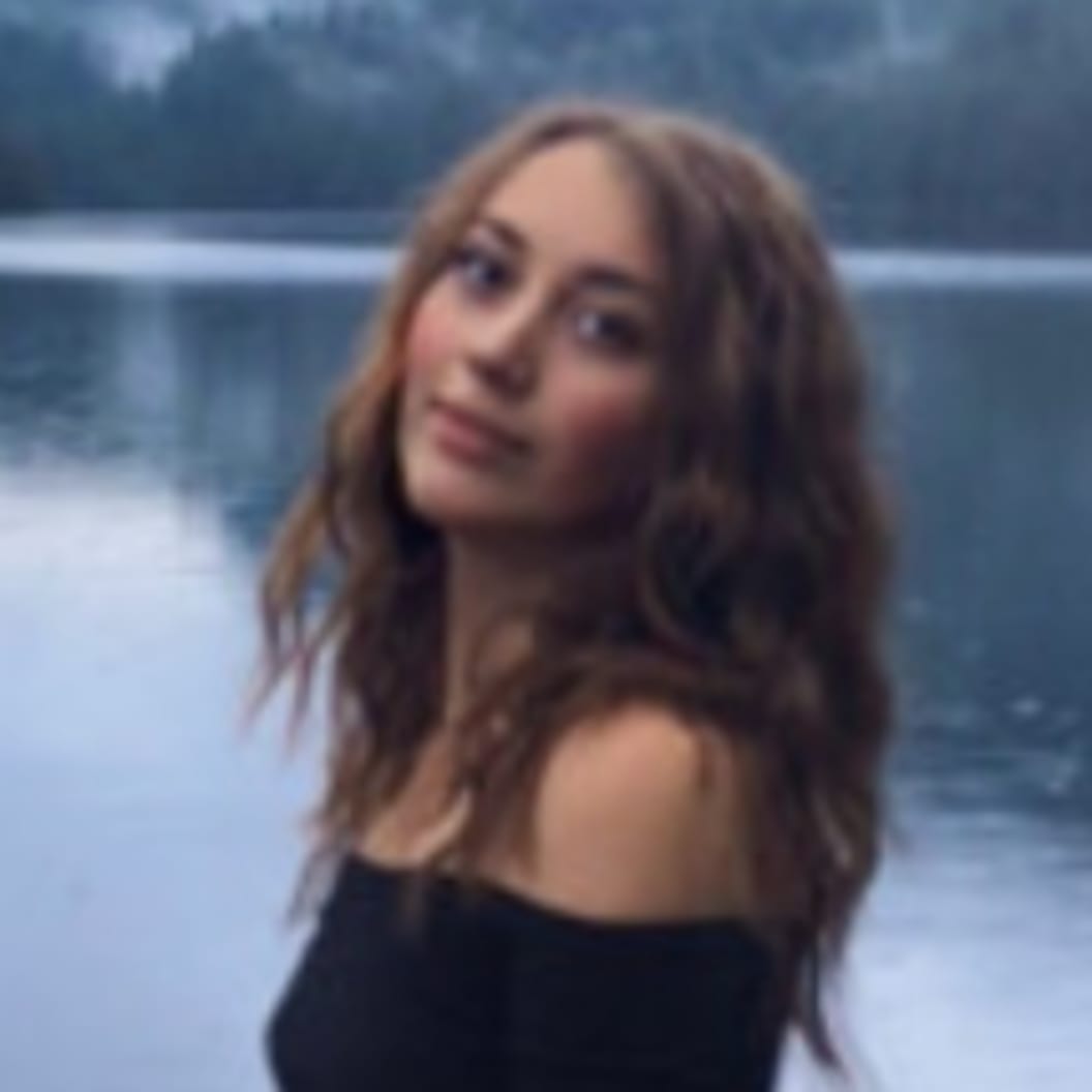 A circular avatar of Eden Lauren