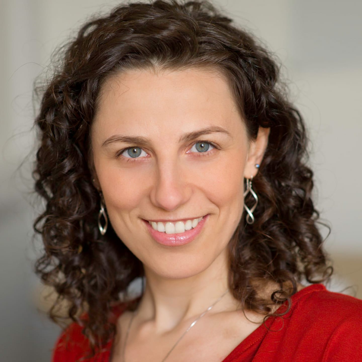A circular avatar of Francesca Gino