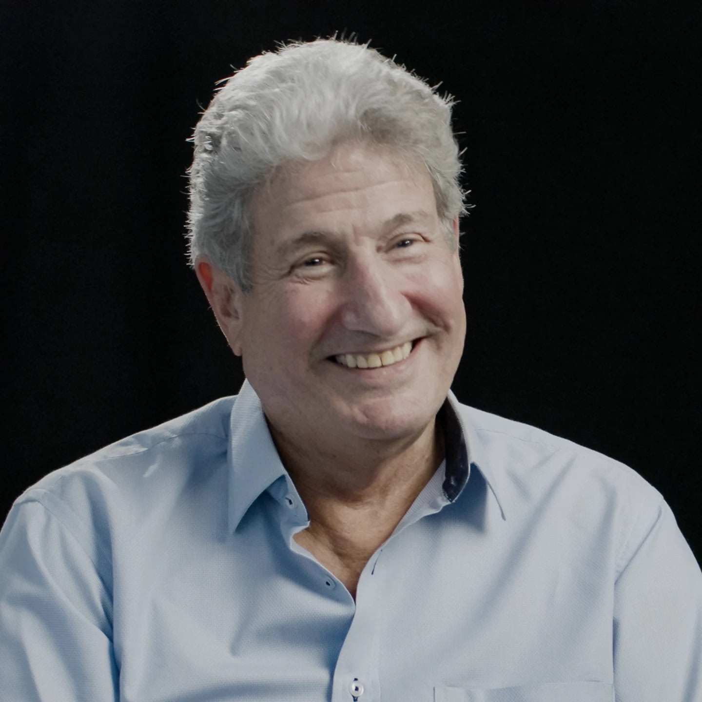 A circular avatar of Roger Solomon