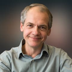 A circular avatar of Stefan Hofmann