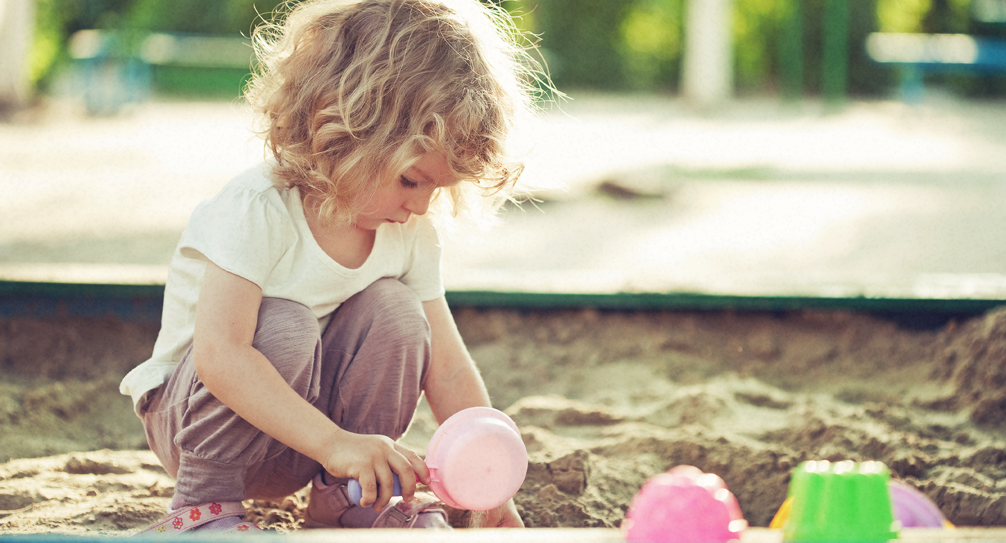 Amazon.com: Blending Play Therapy with Cognitive Behavioral