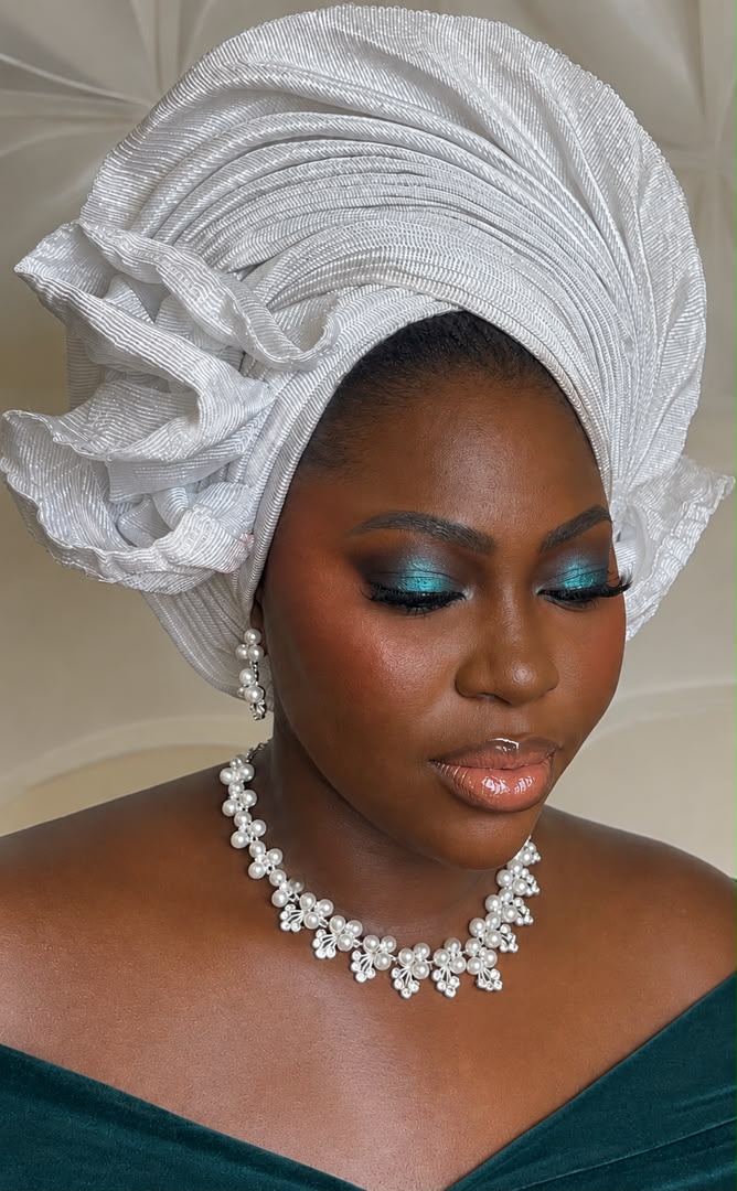 Bridal makeup by Tolznilly, bridal makeup artist in Sango Ota and Lagos