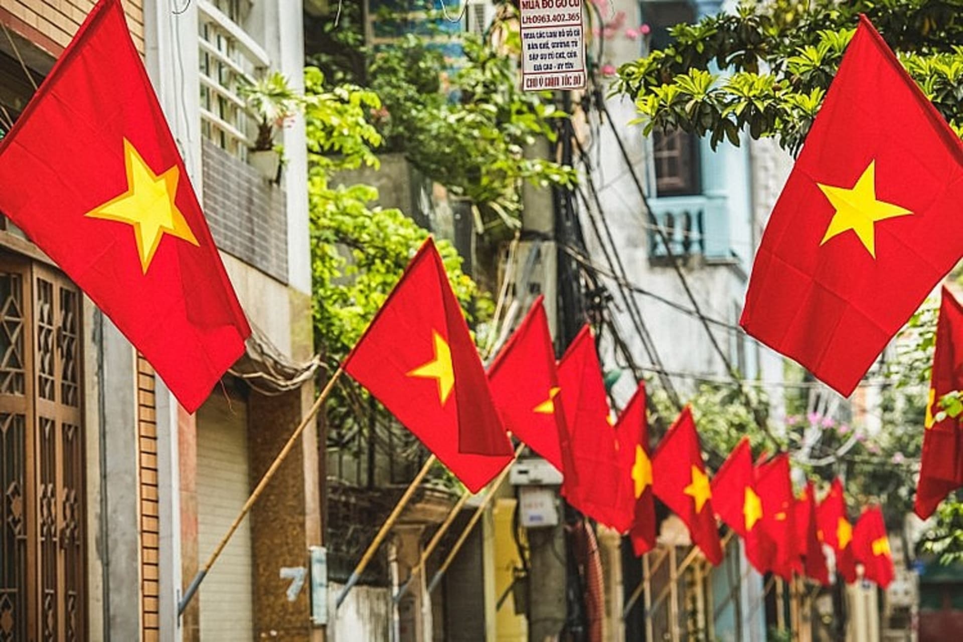 Đề xuất mới nhất của Bộ Nội vụ: Sửa đổi, bổ sung ngày nghỉ lễ tết hằng năm