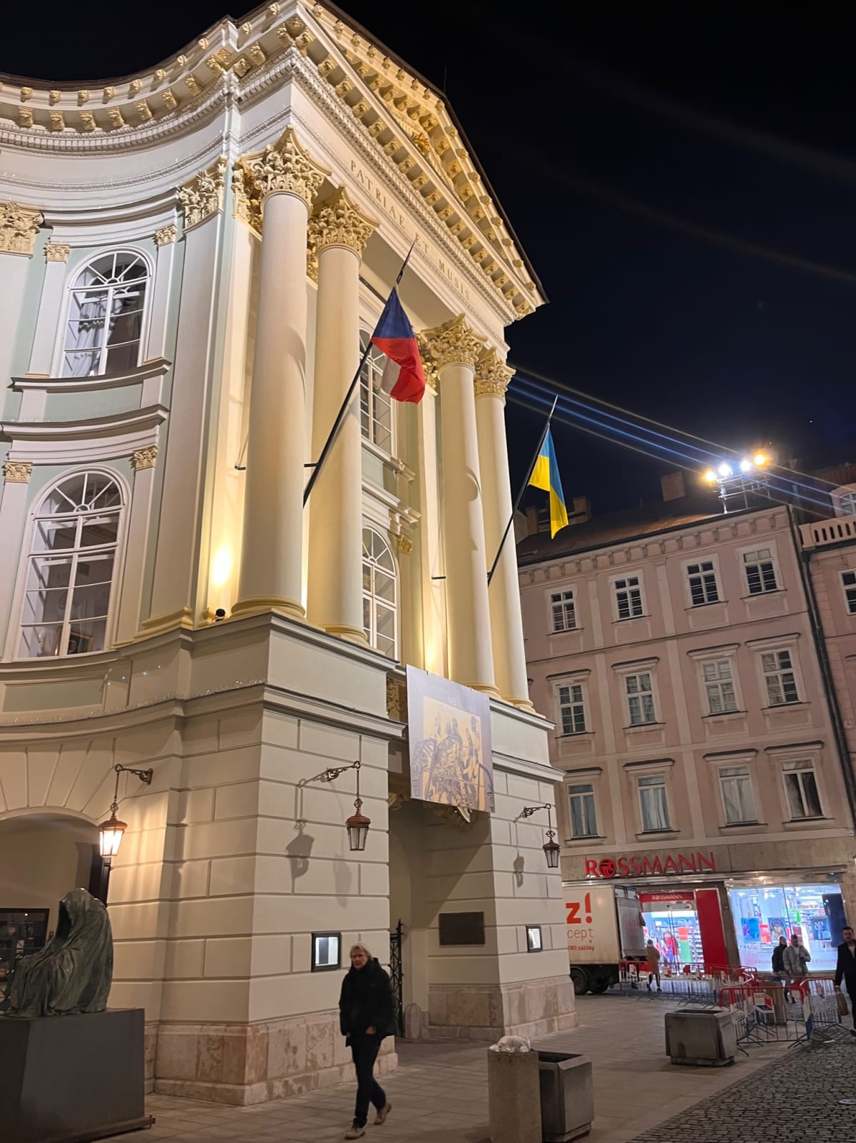 photo from album ukraine.flags