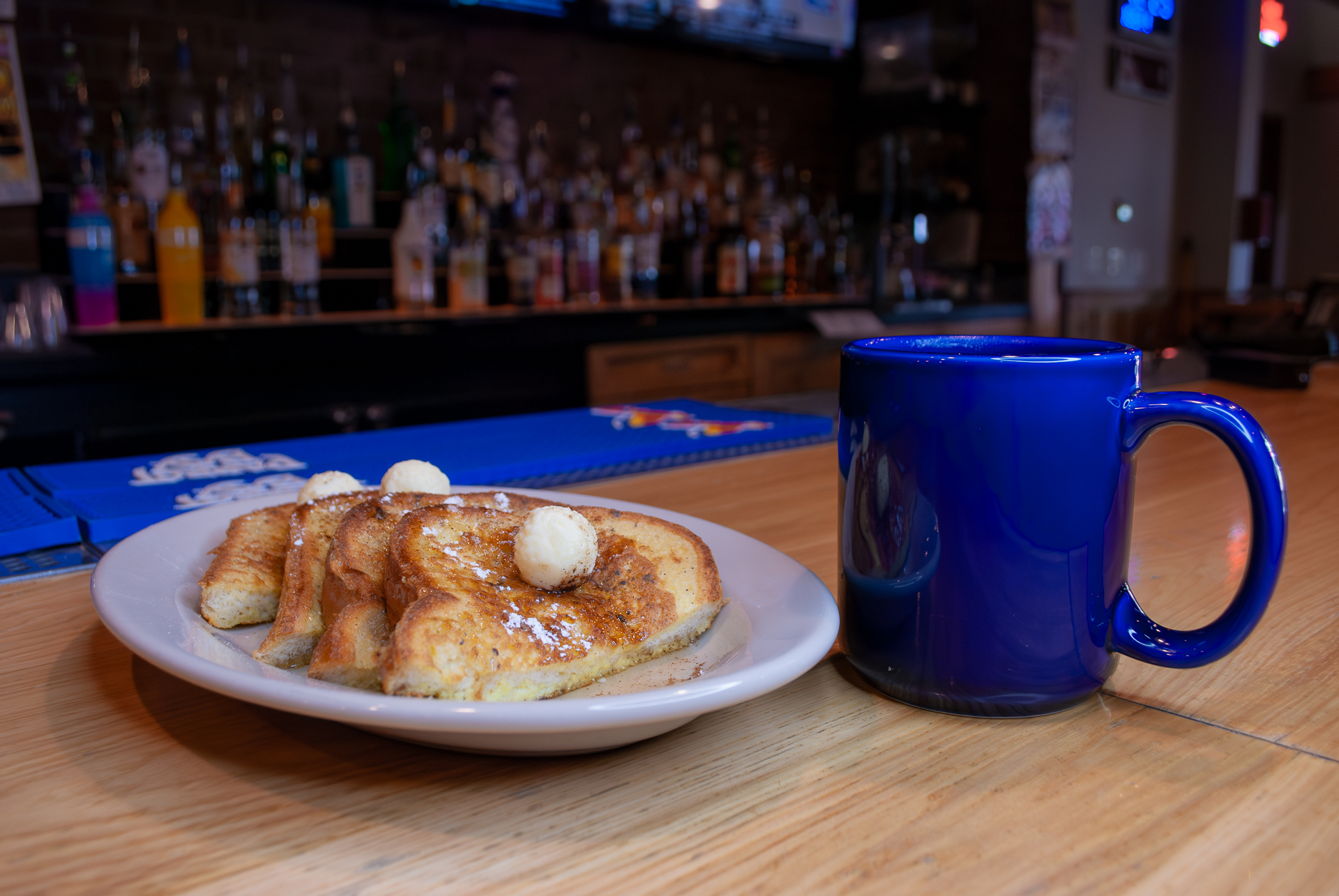Weekend Breakfast at Zeppoz