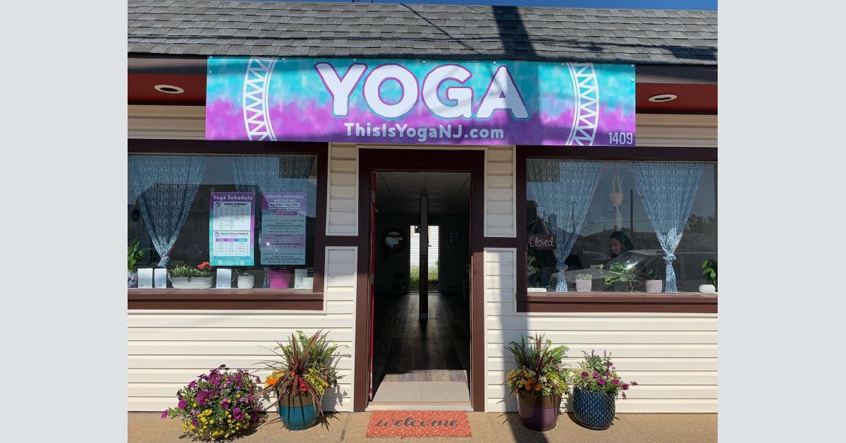 Modo Yoga Portland - Student Announcement: Until further notice, please go  through our adjacent juice bar door (Greenleaf) to enter/exit for class  while our lobby undergoes some building repairs (and, please excuse