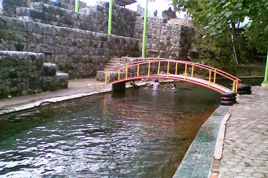 Jalur Air Wisata Mata Air Cokro Klaten