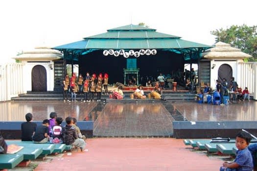 Taman Budaya Jawa  Barat  Dago Kota  Bandung  