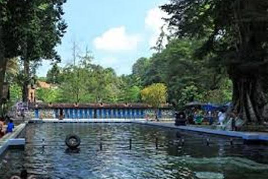 pemandian-tirta-husada-1