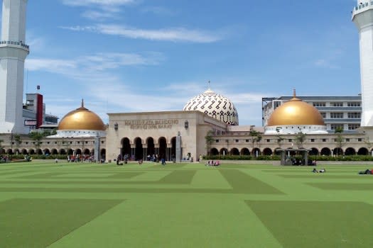 Masjid-Raya-Bandung
