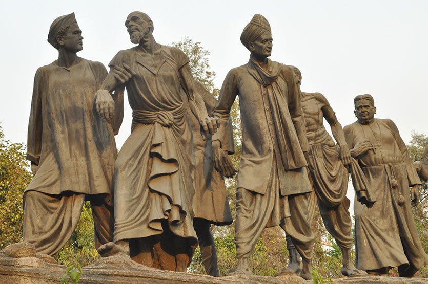 all about gyarah murti sculpture in sardar patel marg so delhi