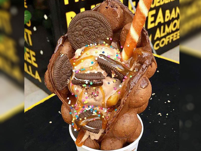 5 Places Serving The Best *Freak* Waffles That Come Topped With Oreos