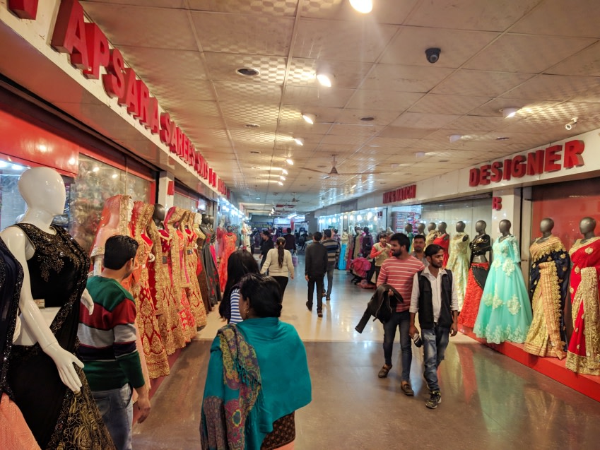 Shop Pretty Apparel, Shoes, Junk Jewellery & More Starting At Rs 150