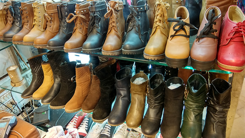 boots in sarojini nagar market