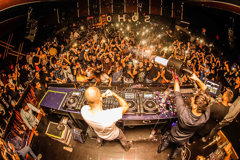 7 Best LateNight Bars That Are Open Post 1230 AM So The Party Doesn't