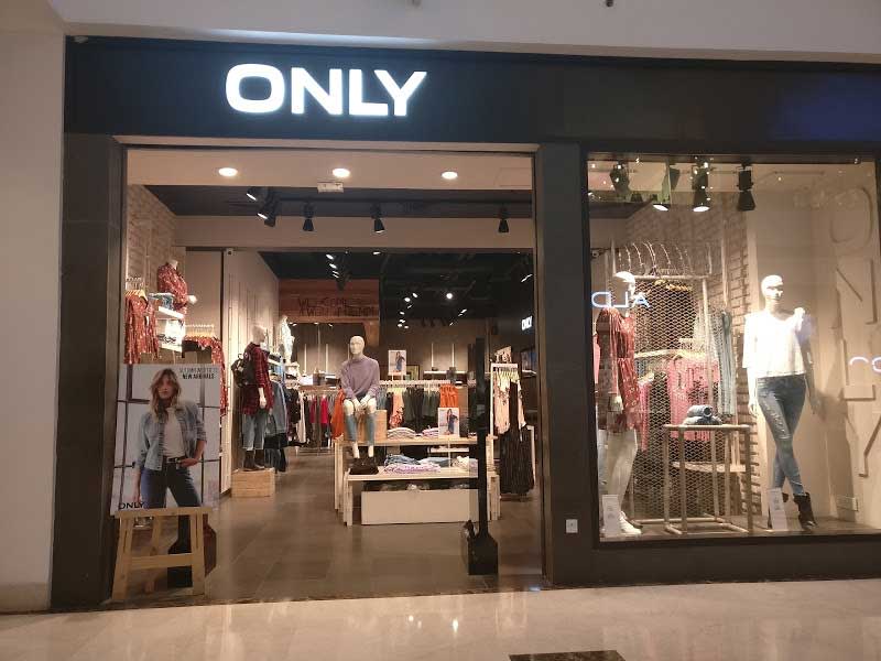 Sale - Upto 50% off on Menswear at Kitsch, DLF Emporio Mall