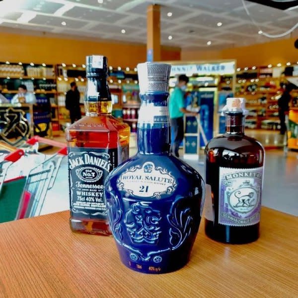 7 Best Liquor Stores In Gurugram To Shop Alcohol | So Delhi