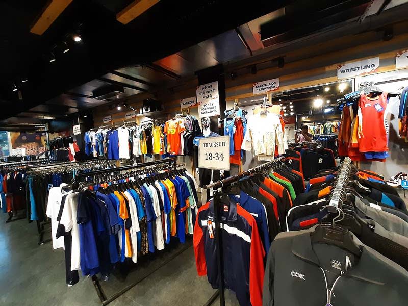 6 Best Stores For Stylish Sports Wear In Delhi | So Delhi