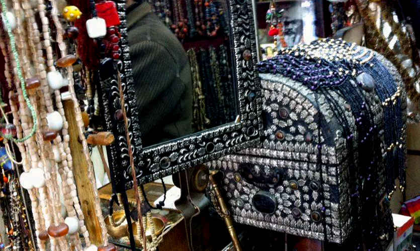 7 MustVisit Absolutely Awesome Tibetan Shops In Janpath For All Ya