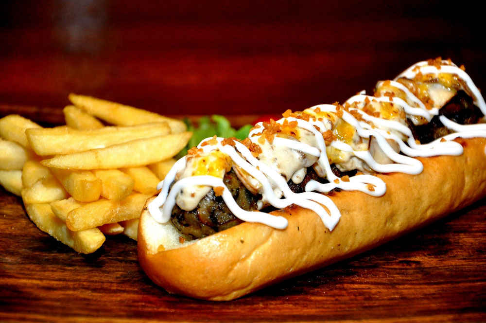 Best Hot Dog Places In Delhi