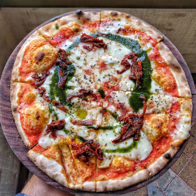 21 Best Pizza Places In Delhi NCR | So Delhi