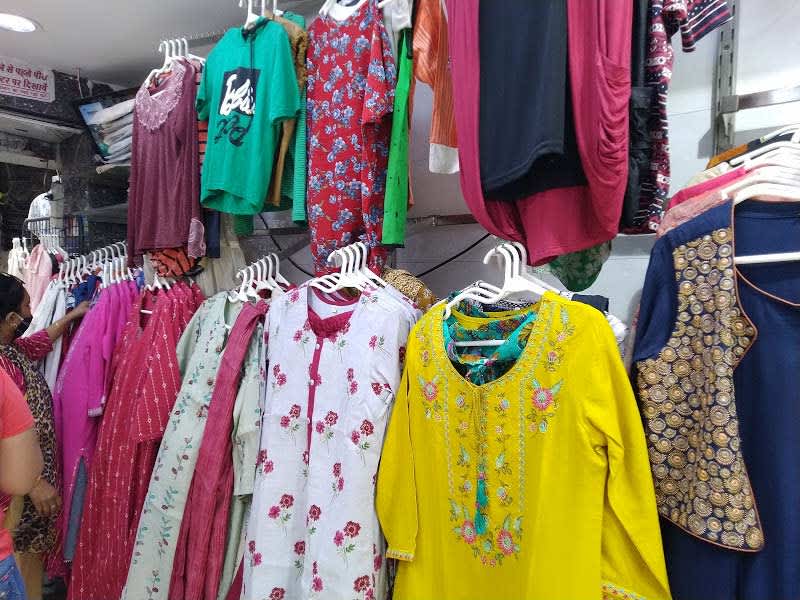 10 Lesser-Known Shopping Places To Visit In Delhi | So Delhi