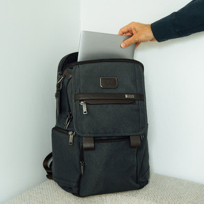 7 Best Stores To Buy Laptop Bags In Delhi NCR So Delhi