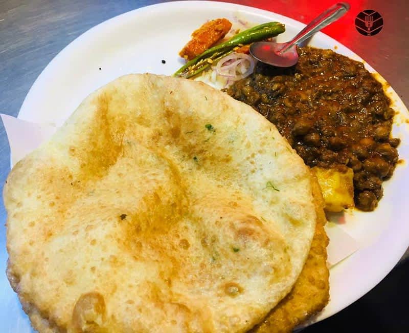 7 Best Places For Chole Bhature In South Delhi | So Delhi