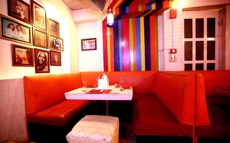 10 Best Cheap Bars In Delhi For A Drink So Delhi   Castle9 