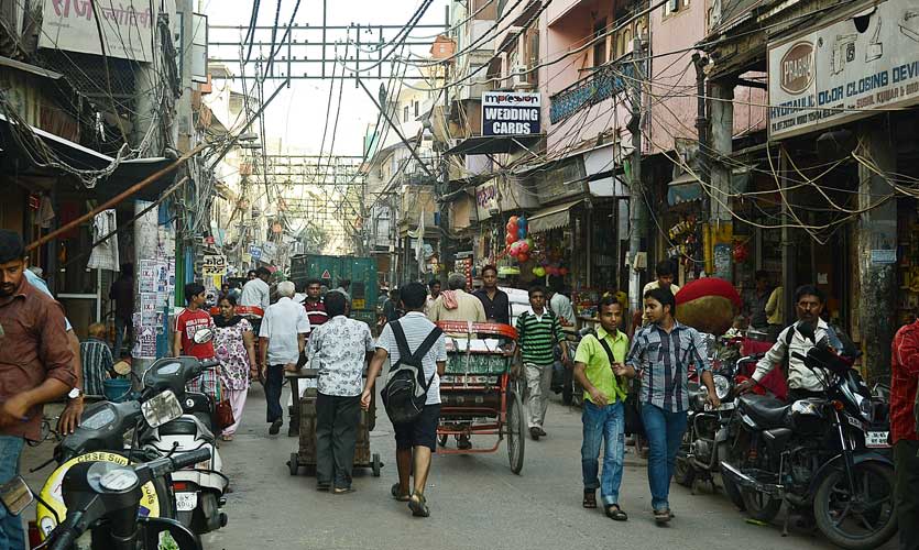 Taking You Through Delhi’s Famous Chawri Bazaar | So Delhi