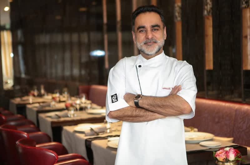 10 Most Famous Indian Chefs To Check Out So Delhi   Vineet Bhatia 1 