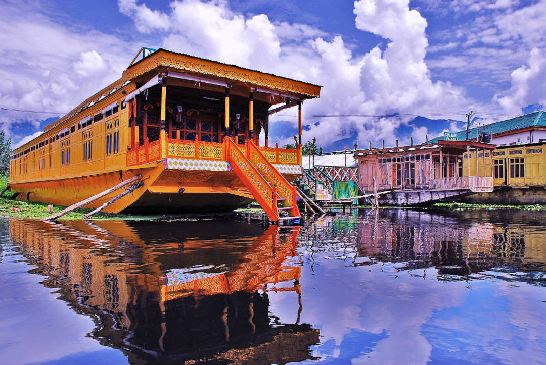 houseboat tourist places